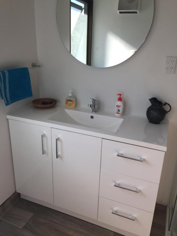 Dons Place Waikawa  ภายนอก รูปภาพ